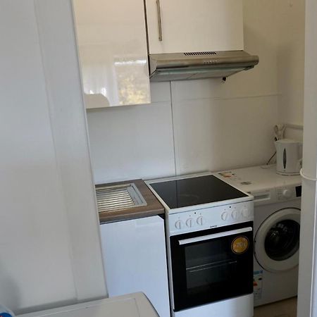 Alster Hamburg - Saniertes Und Mobliertes Apartment Mit Bad Und Kuche Exteriör bild