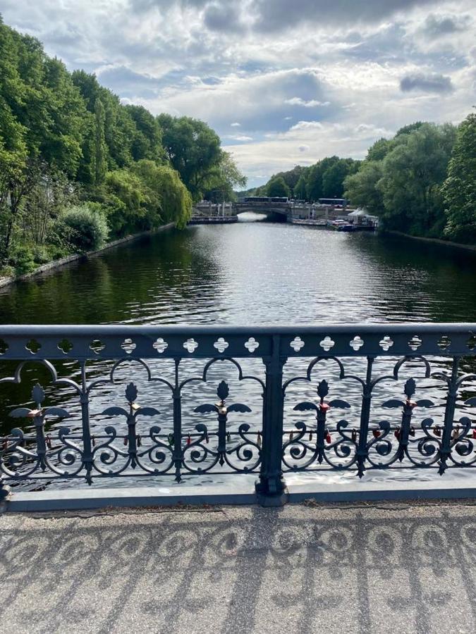 Alster Hamburg - Saniertes Und Mobliertes Apartment Mit Bad Und Kuche Exteriör bild